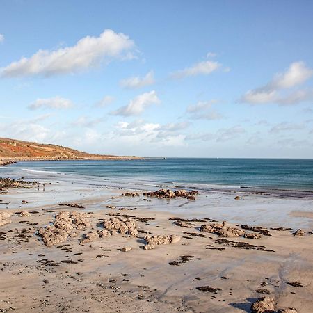 Headland Cottages Coverack Bagian luar foto